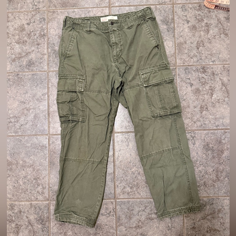 Old Navy Men's Olive ‘94 Cargo Pants